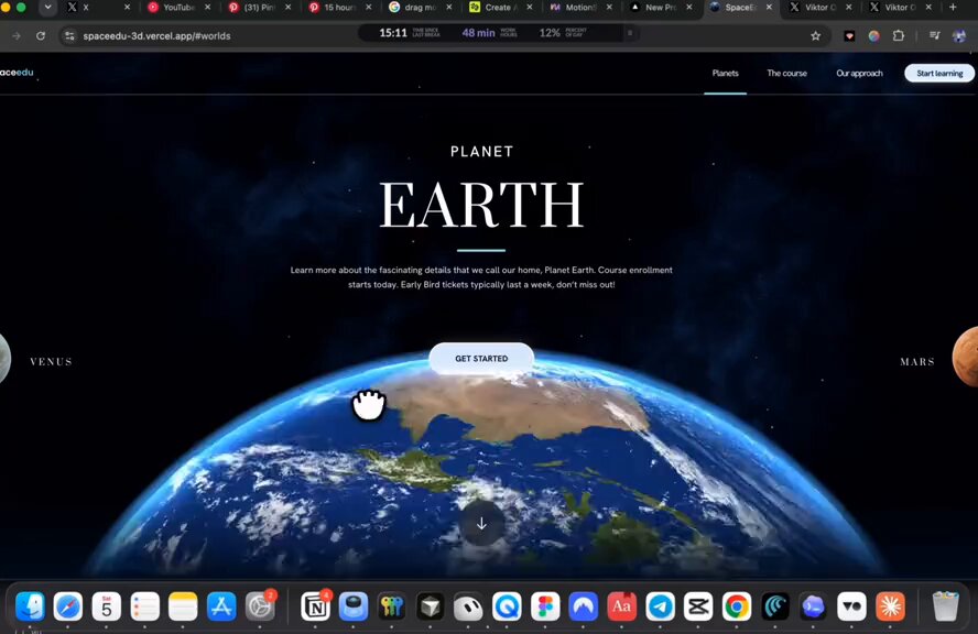 交互式 3D 网站生成器 提示词示例图